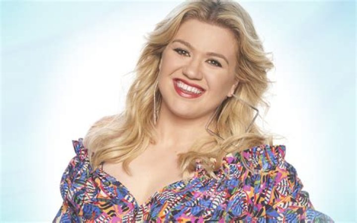 Kelly Clarkson Biography, Height, Weight, And Everything You Need To Know