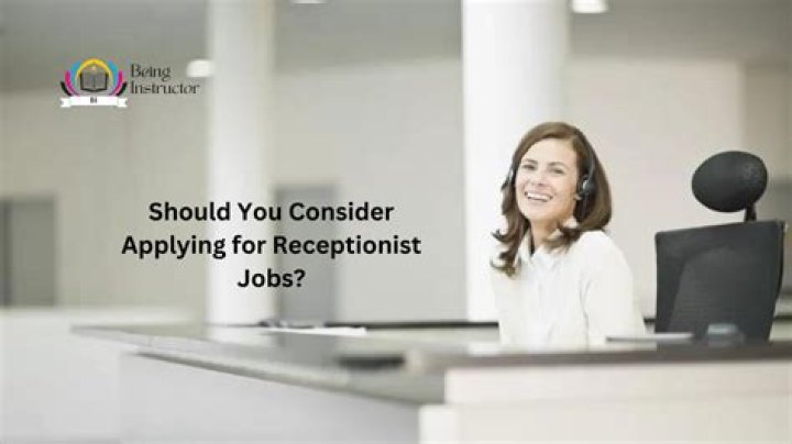 Should You Consider Applying for Receptionist Jobs?