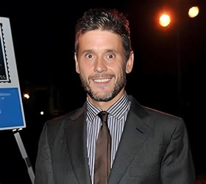 Simon Halls Net Worth and Earnings 2022