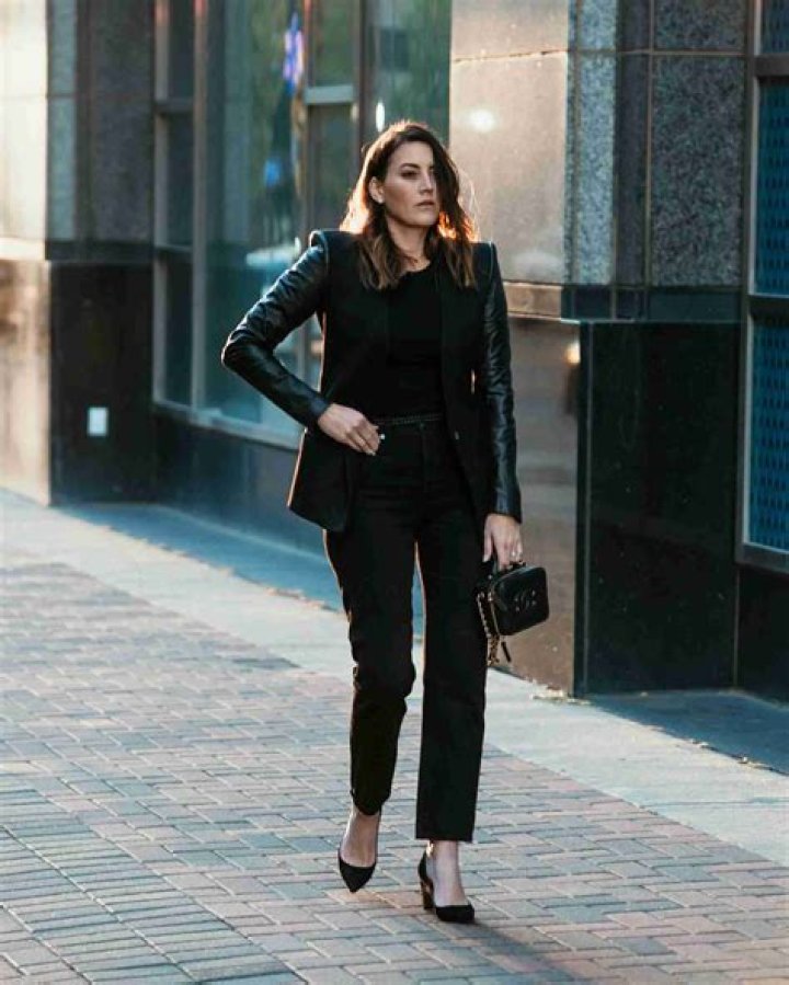 The Epitome of Chic Elegance and Functional Fashion